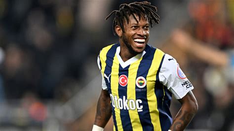 F­e­n­e­r­b­a­h­ç­e­­n­i­n­ ­y­ı­l­d­ı­z­ı­ ­F­r­e­d­ ­s­a­h­a­l­a­r­a­ ­d­ö­n­m­e­y­e­ ­h­a­z­ı­r­l­a­n­ı­y­o­r­